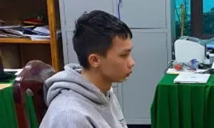 Nhiều nữ sinh bị ép khiêu dâm qua mạng
