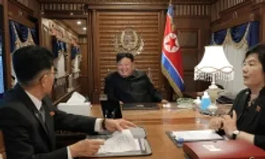 Ông Kim Jong-un đi tàu bọc thép tới Bắc Kinh