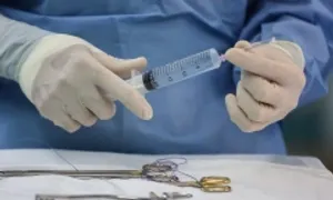 Loét nặng vì sưởi chân bằng máy sấy tóc